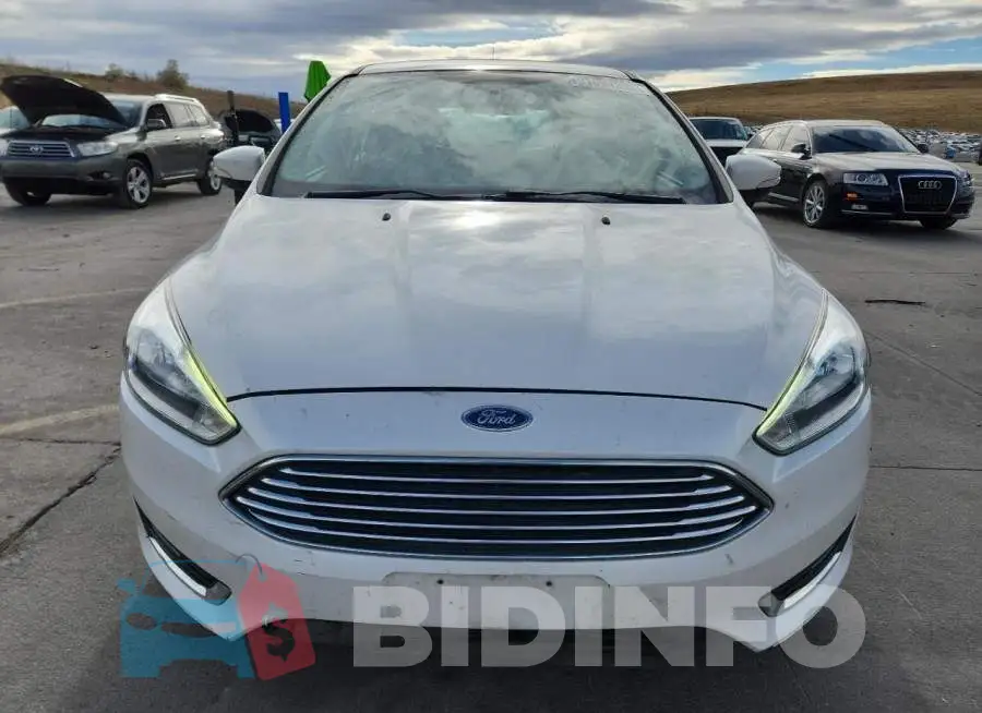 1FADP3N24GL275751 Photo# 5