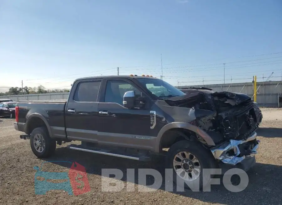 1FT7W2BT0JEB50775 Photo# 4