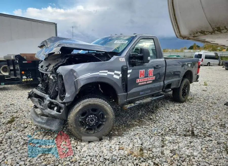 1FTRF3BN0REF22417 Photo# 1