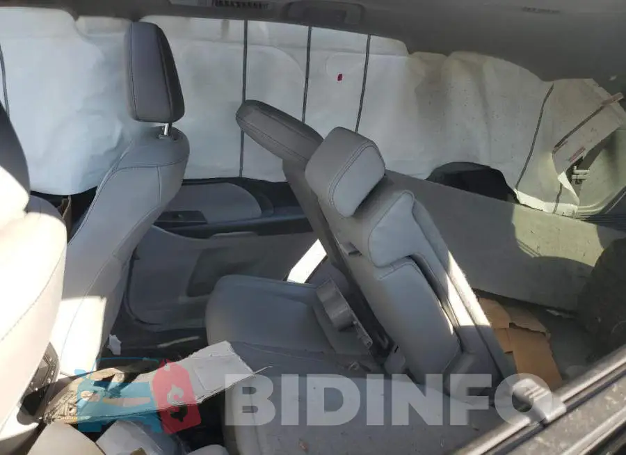5TDJKRFH4GS277788 Photo# 10