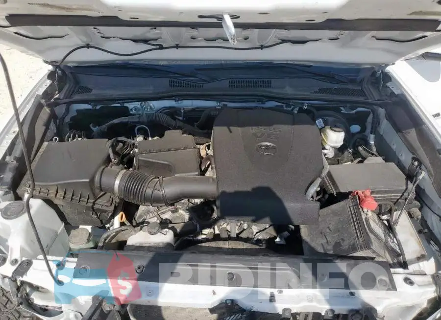 3TYAZ5CN8PT041924 Photo# 11