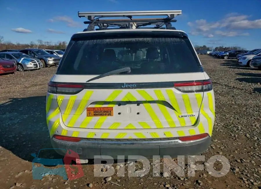 1C4RJGBG6N8571024 Photo# 6