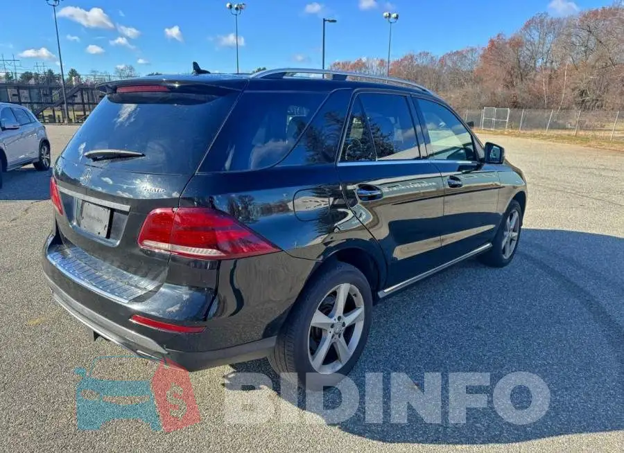 4JGDA5HB7HA820966 Photo# 4