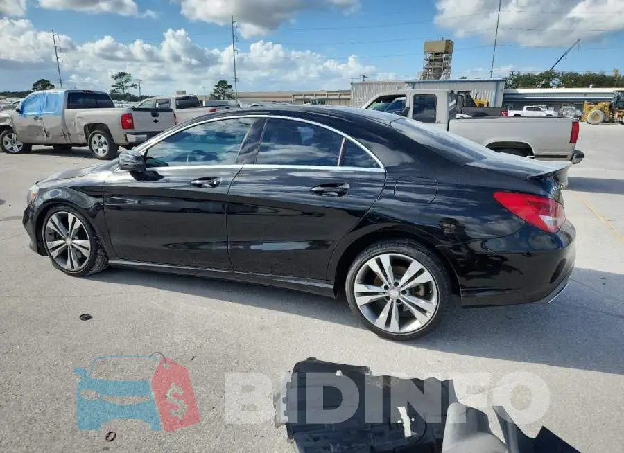 WDDSJ4EB2HN421813 Photo# 2