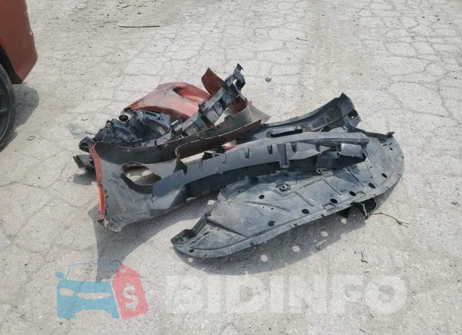 2C3CDXHG8NH189628 Photo# 12