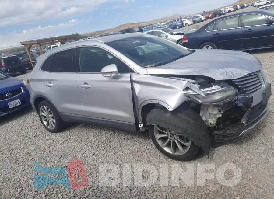 5LMCJ2C90HUL56087 Photo# 4
