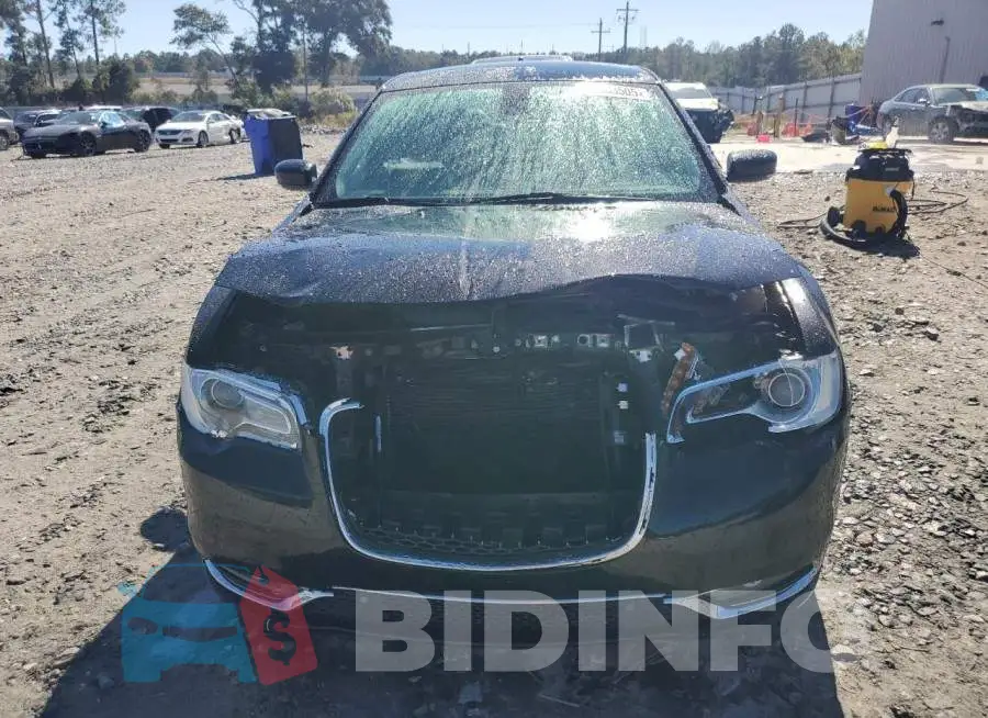 2C3CCAAG4JH250123 Photo# 5