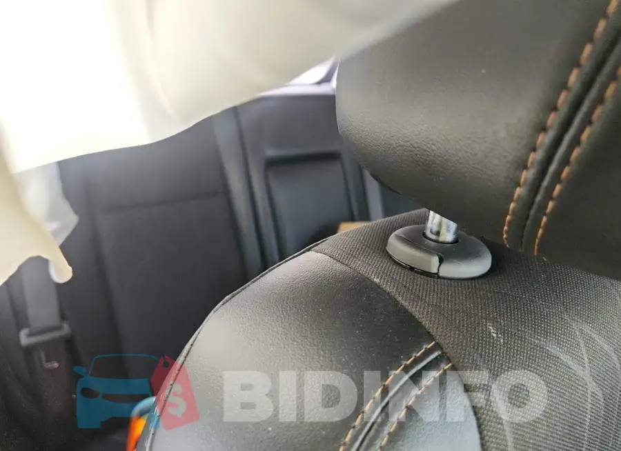 KL7CJLSB3MB337974 Photo# 11