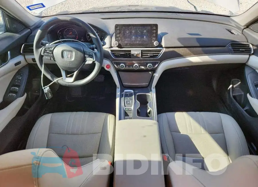 1HGCV2F59KA024244 Photo# 8