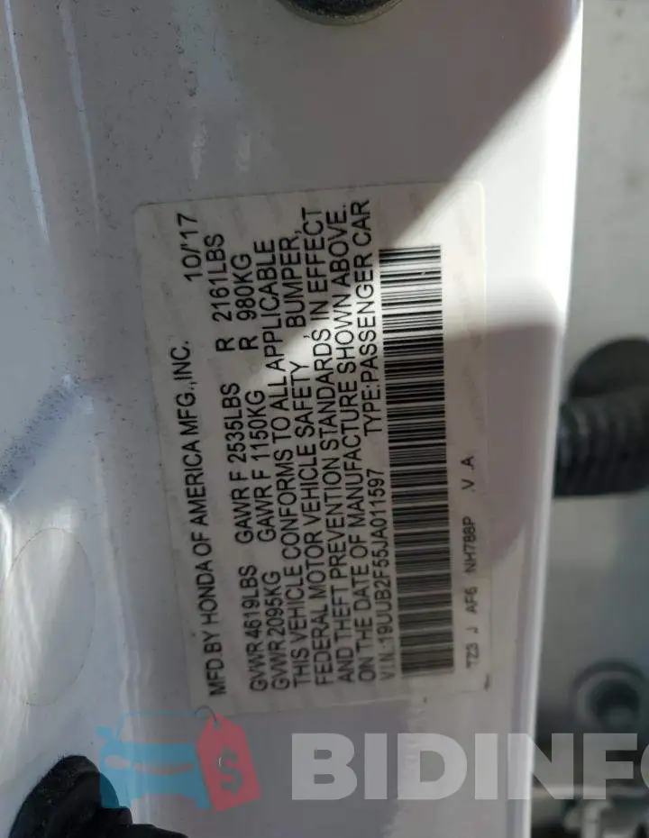 19UUB2F55JA011597 Photo# 13