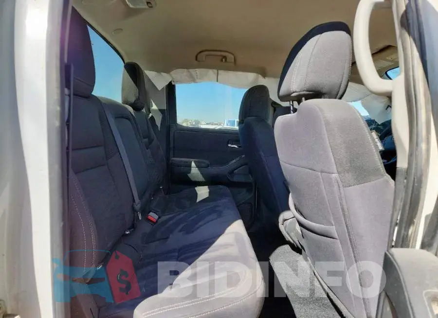 1N6ED1EK6PN603684 Photo# 10