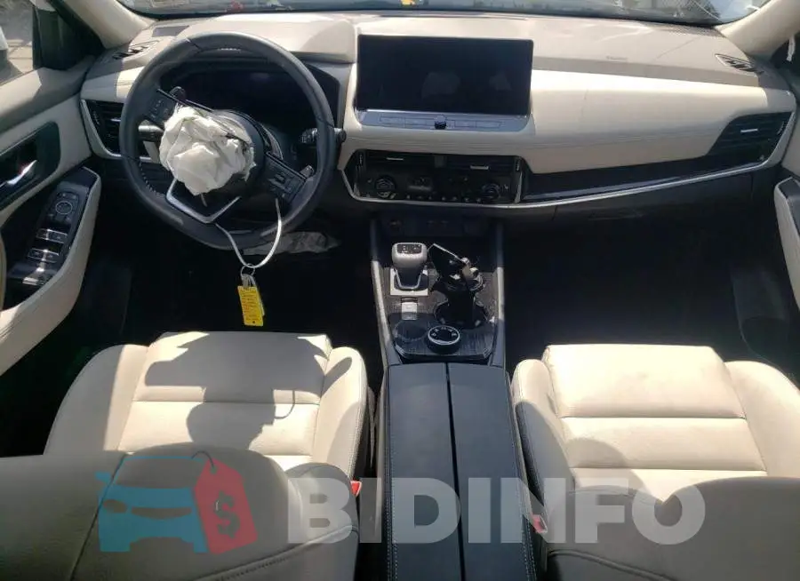 JN8BT3CB1RW280816 Photo# 8