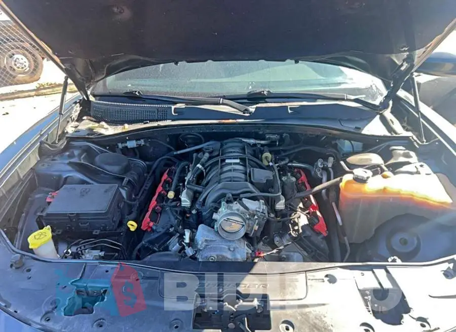 2C3CDXCT2GH227586 Photo# 7