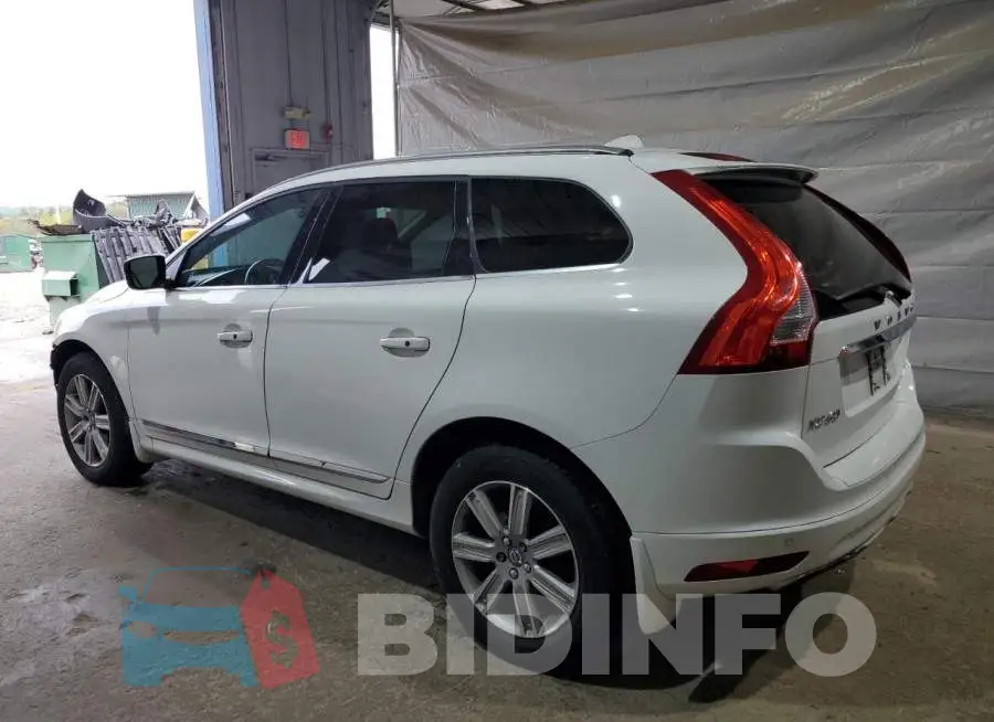YV4902RM2G2779907 Photo# 2