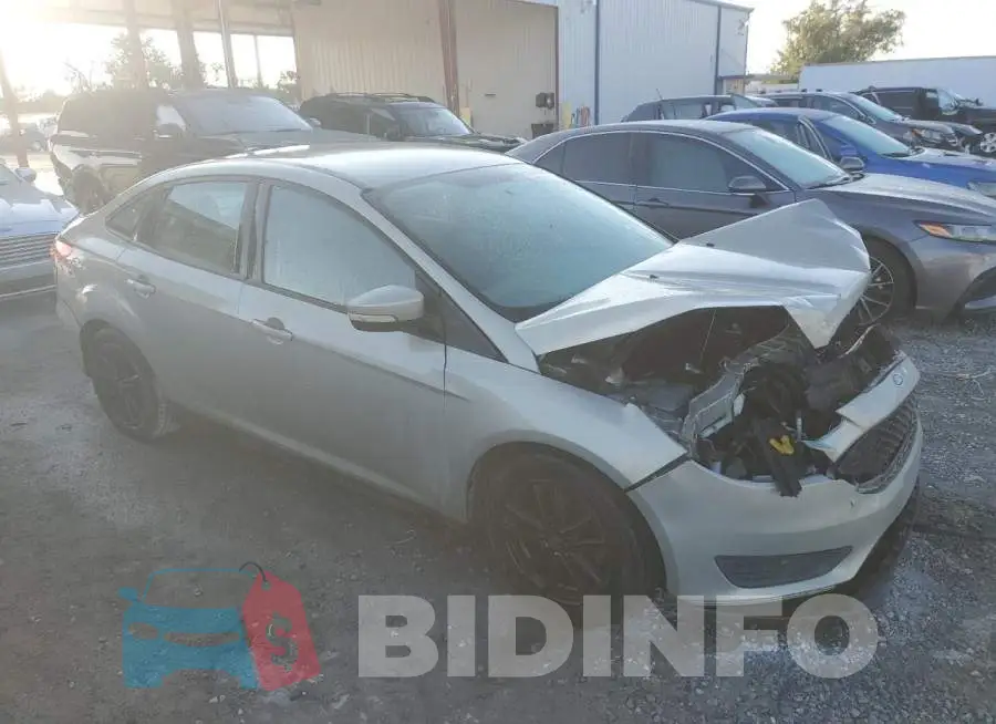 1FADP3F21GL376955 Photo# 4