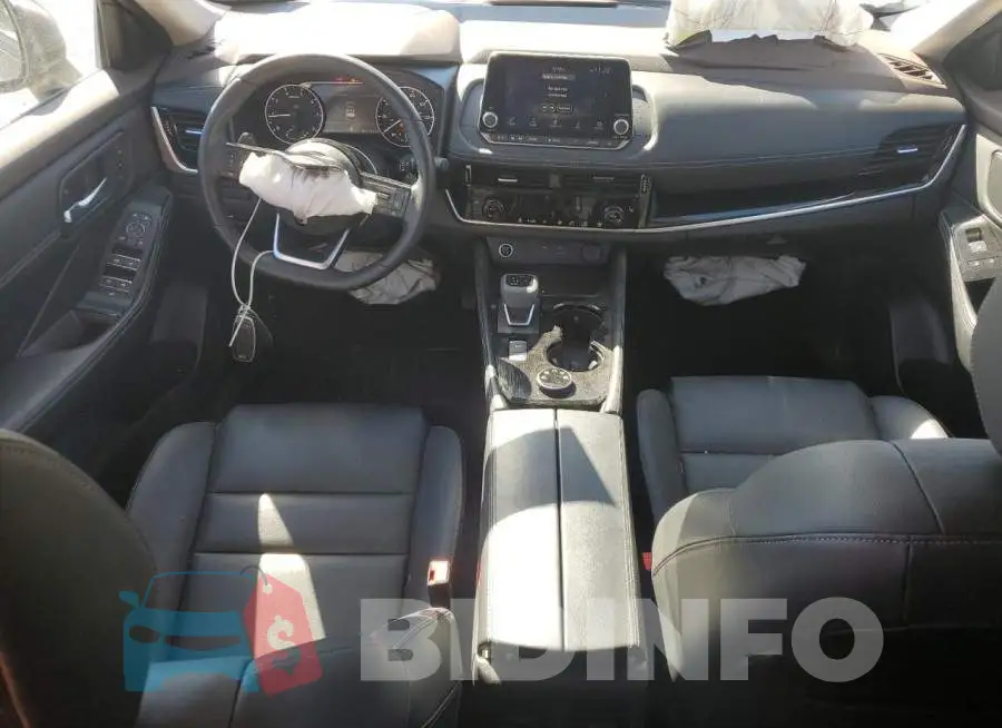 JN8BT3CBXPW486357 Photo# 8