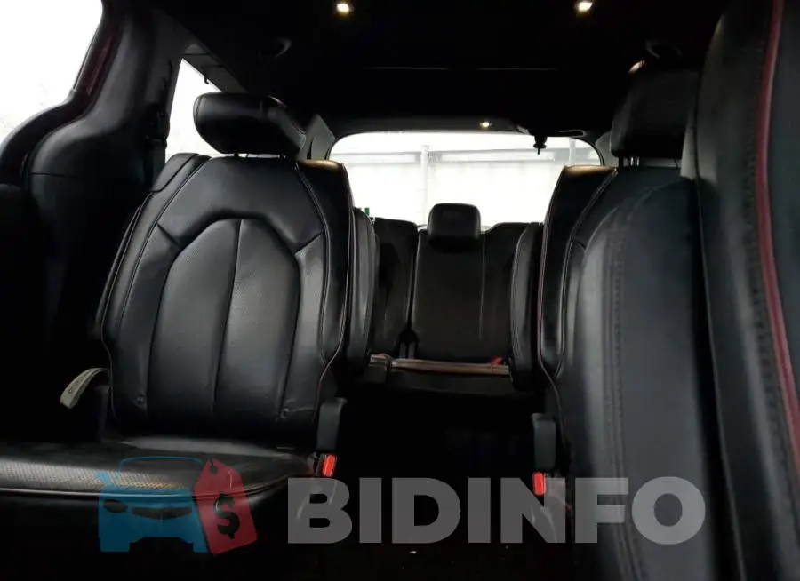 2C4RC1GG5KR746489 Photo# 10