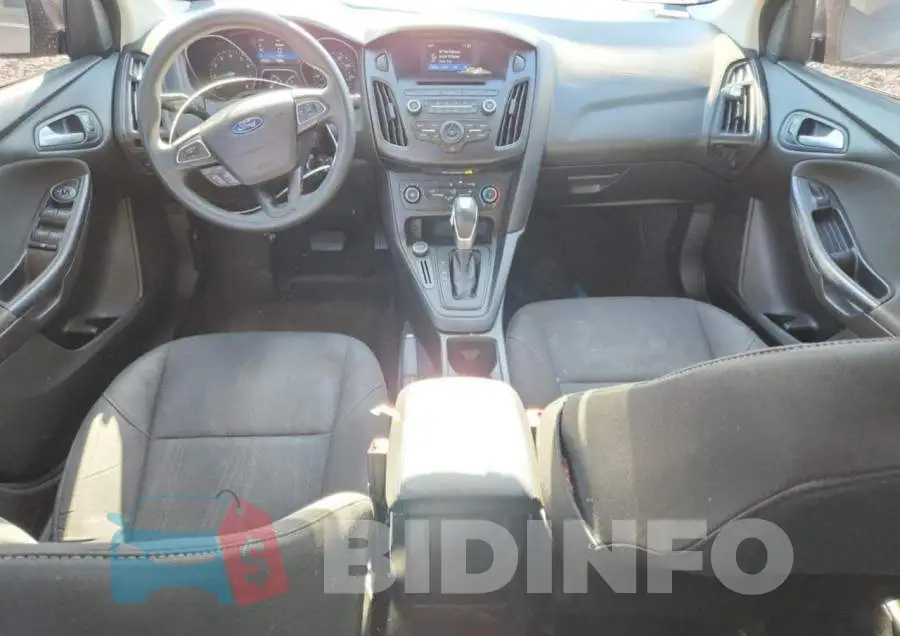 1FADP3F22GL274483 Photo# 8
