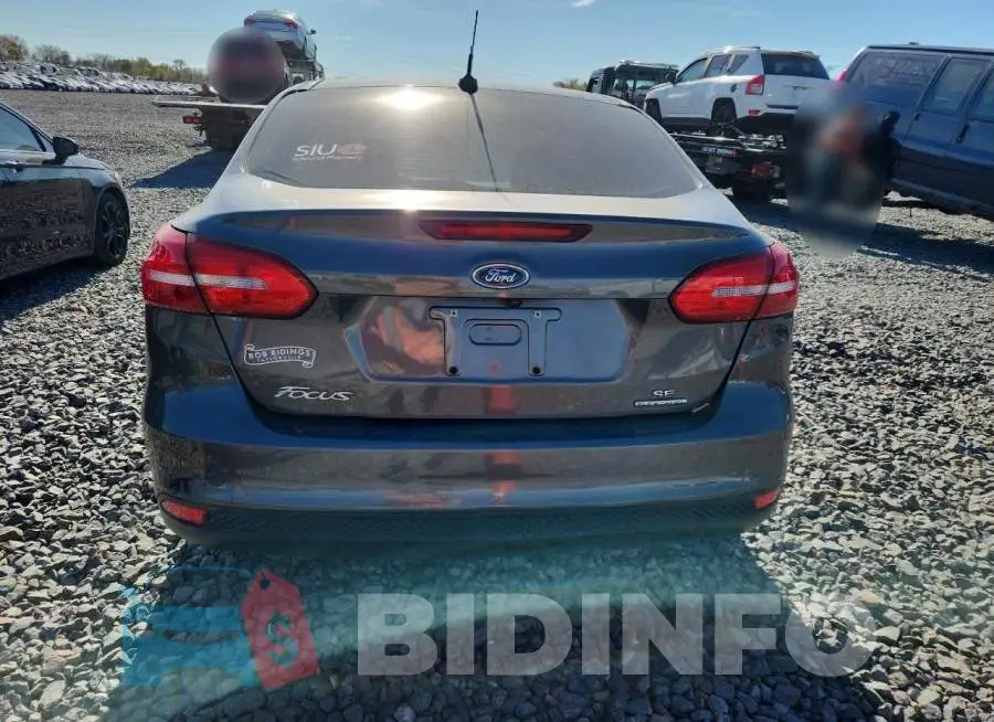 1FADP3F22GL274483 Photo# 6