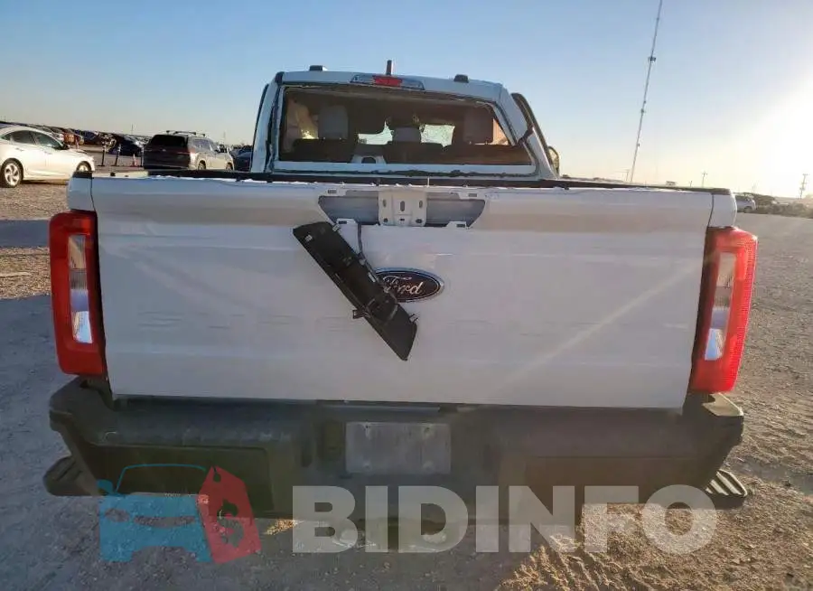1FT7W2BA8RED81353 Photo# 6