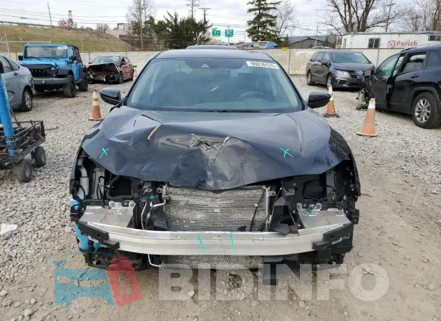 19XFC2F63LE027178 Photo# 5
