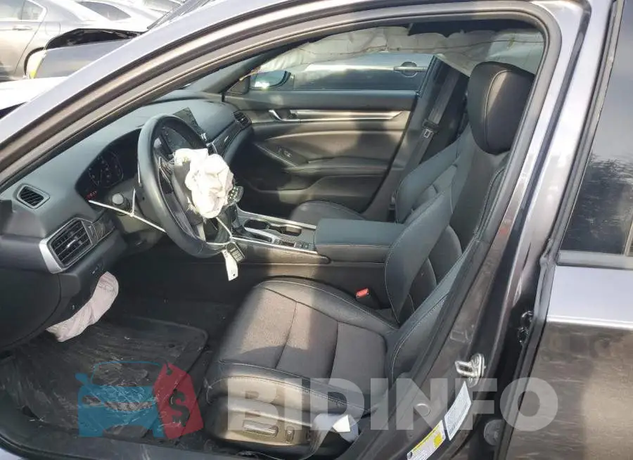 1HGCV1F31KA082146 Photo# 7