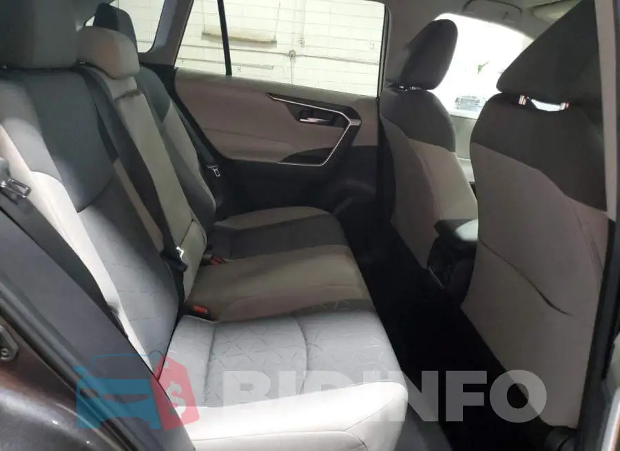 2T3P1RFV7MC248266 Photo# 11
