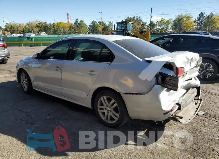3VW2B7AJ0HM343576 Photo# 2