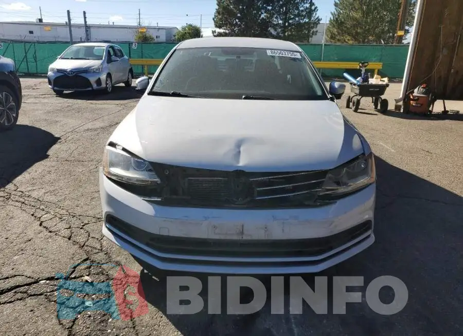 3VW2B7AJ0HM343576 Photo# 5
