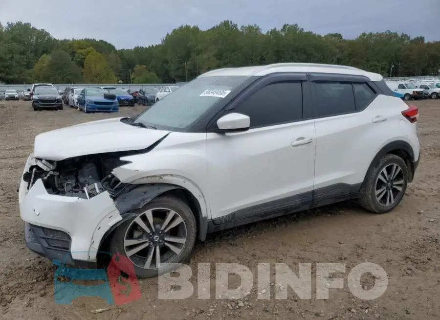 3N1CP5CV6LL568955 Photo# 1