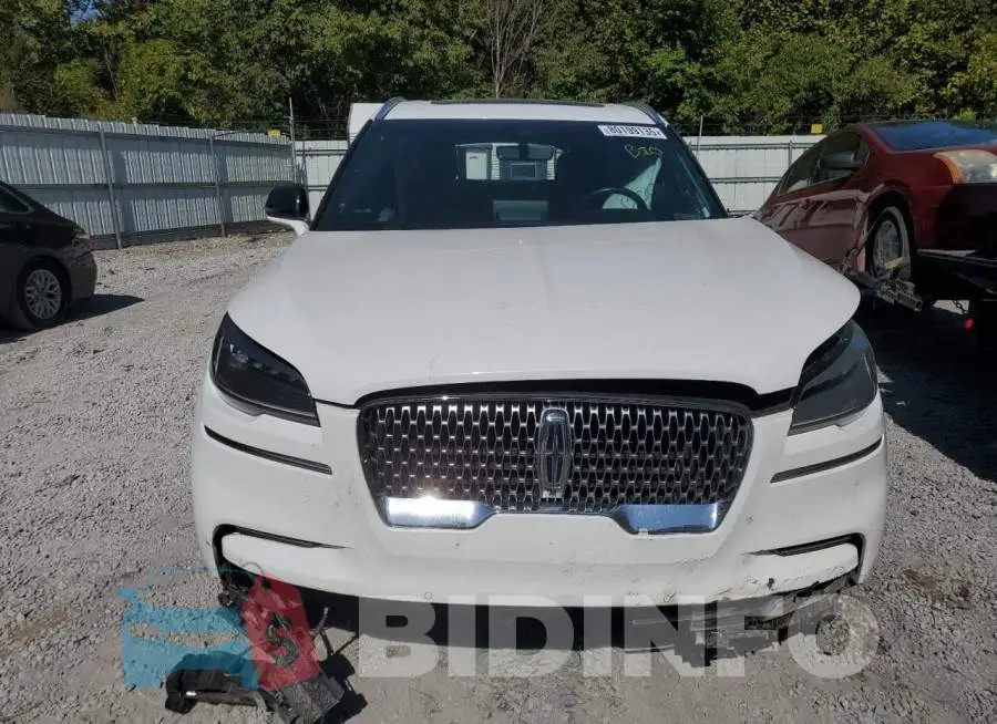 5LM5J7XC9MGL05708 Photo# 5