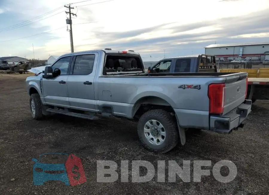 1FT8W3BNXPEC09061 Photo# 2