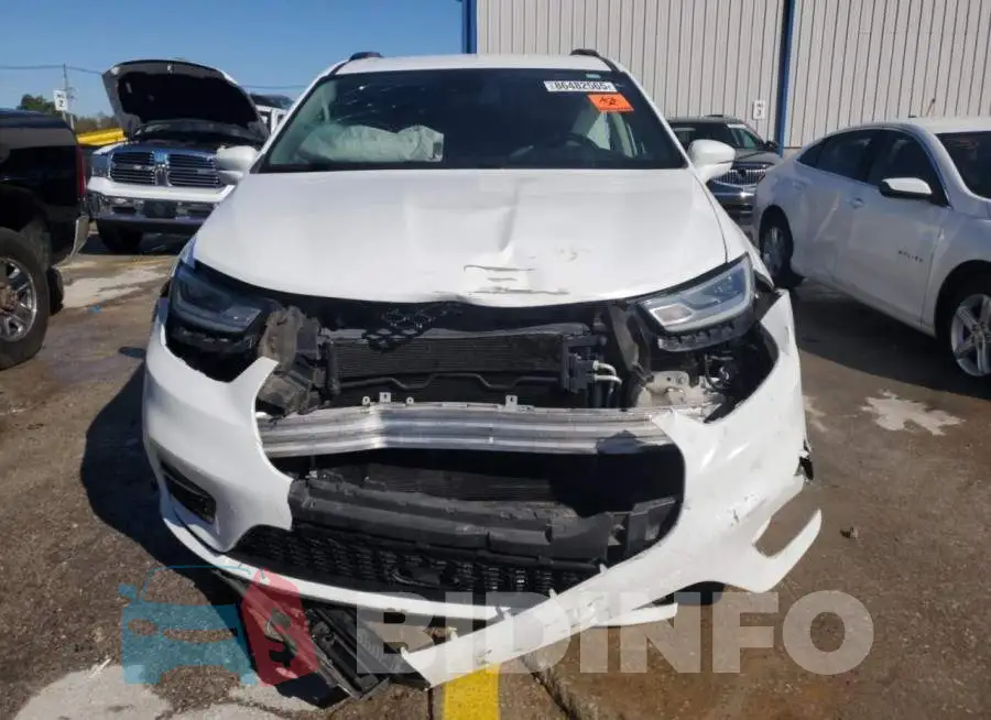 2C4RC1BG6NR181827 Photo# 5