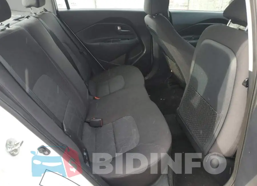 KNADM4A30G6547635 Photo# 10