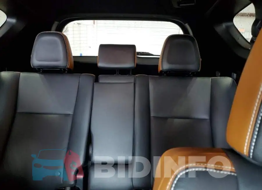 JTMJFREV6HJ149871 Photo# 10