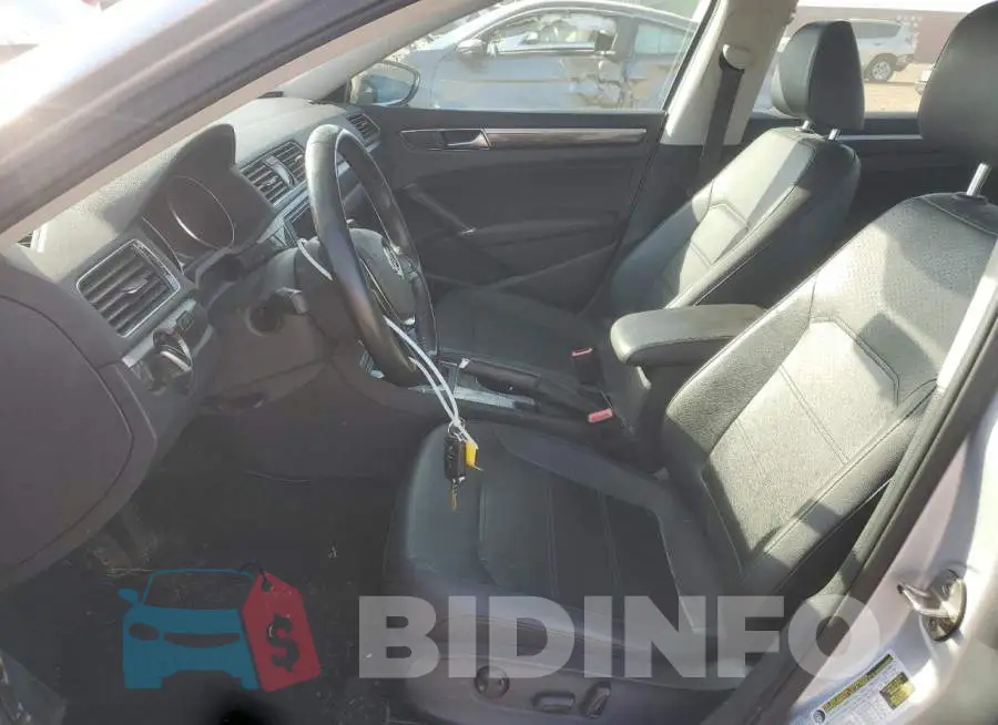 1VWBS7A36GC021638 Photo# 7