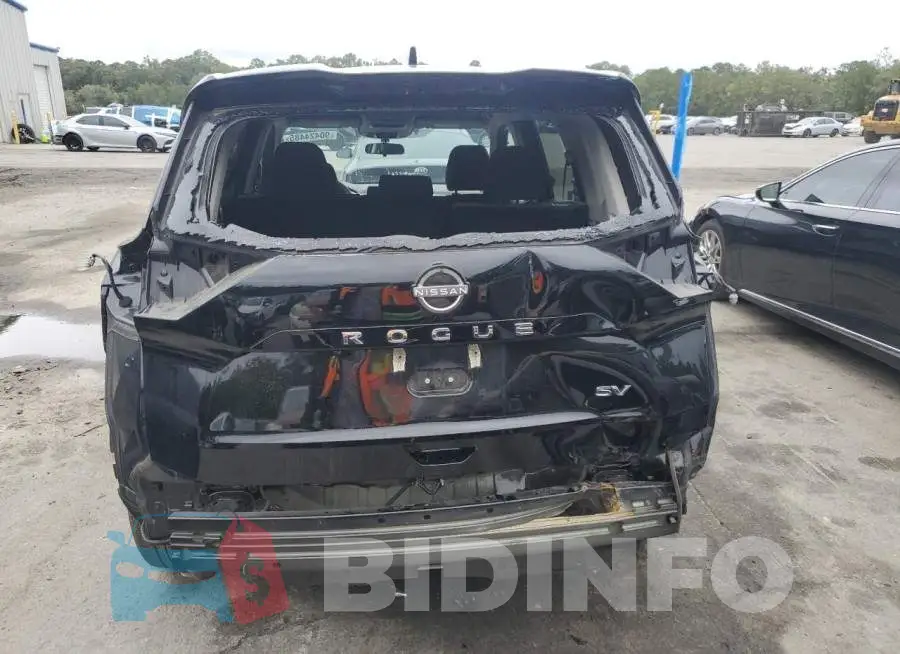 5N1BT3BA9PC937165 Photo# 6