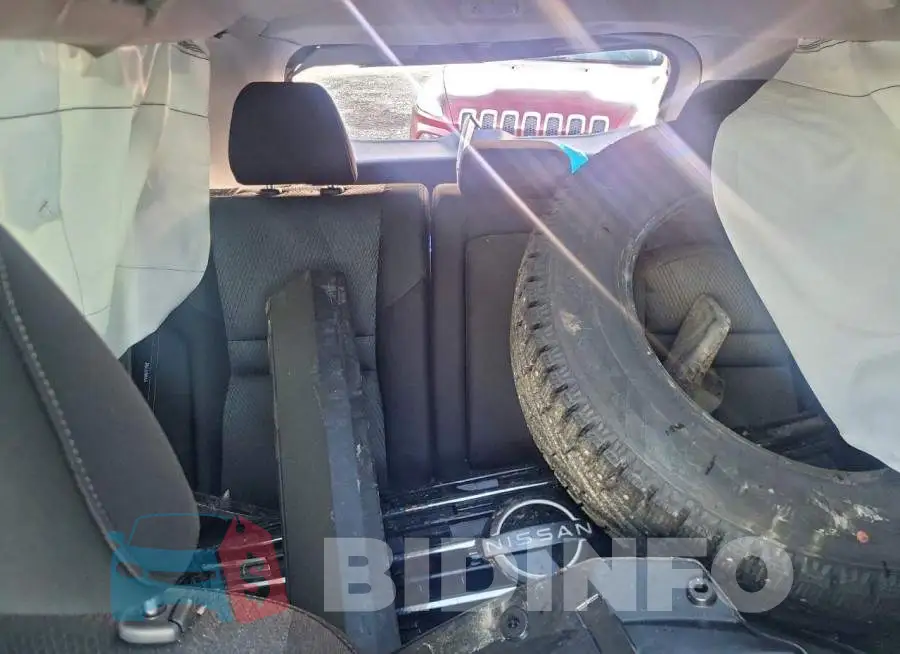 JN8BT3BB4SW424267 Photo# 10