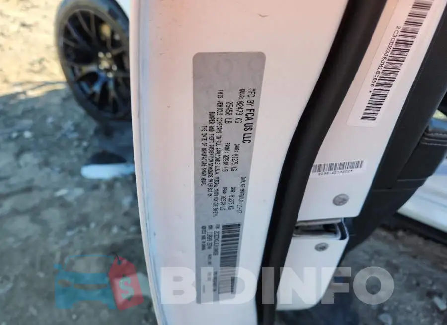 2C3CDXGJ6JH180658 Photo# 12