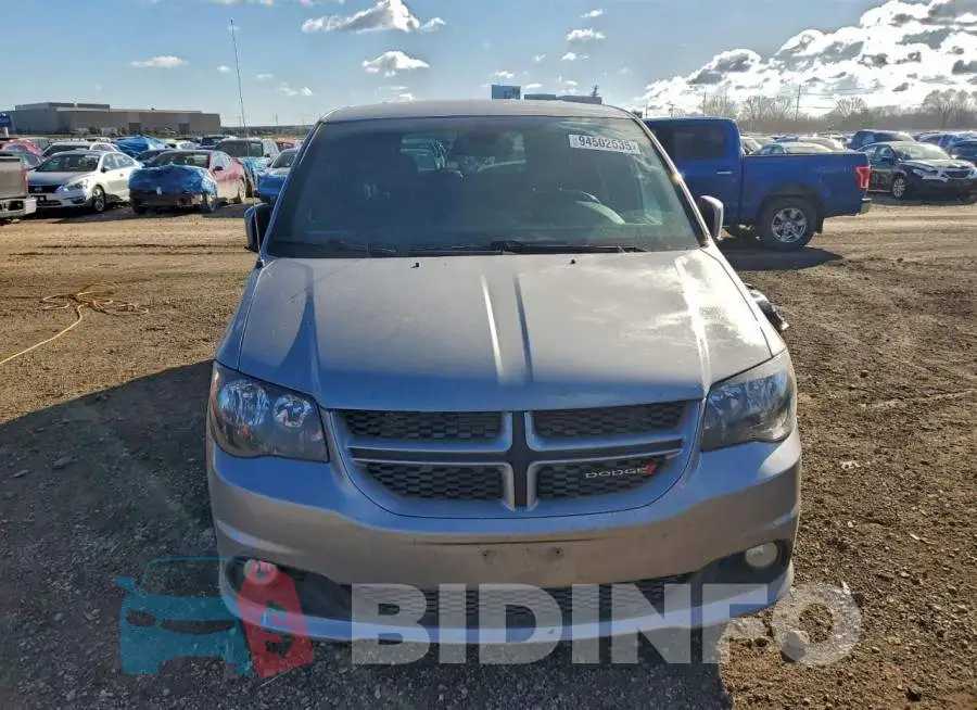 2C4RDGEG7JR328811 Photo# 5