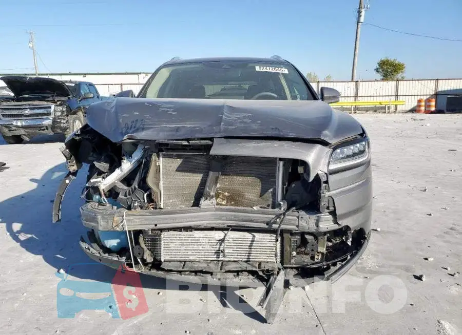 2LMPJ8K96MBL04427 Photo# 5