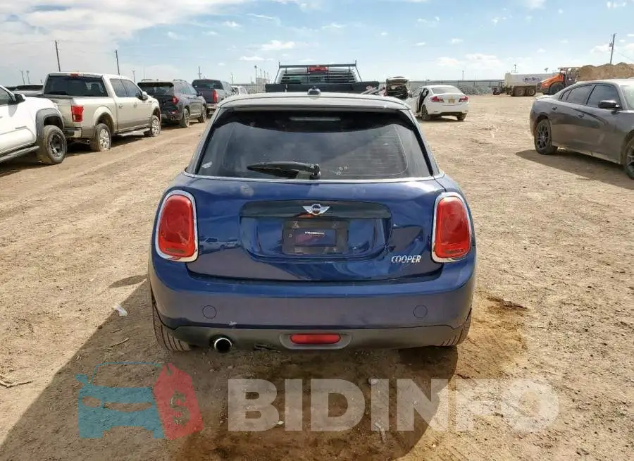 WMWXU1C5XG2E17169 Photo# 6