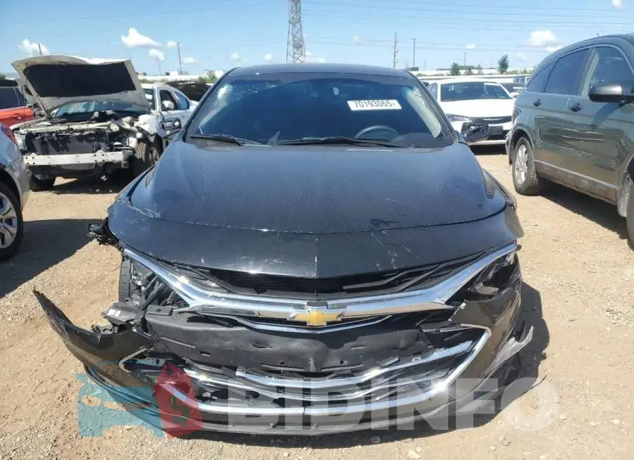 1G1ZD5ST3NF185402 Photo# 5
