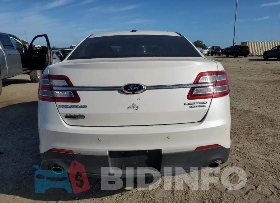 1FAHP2F8XGG110892 Photo# 6