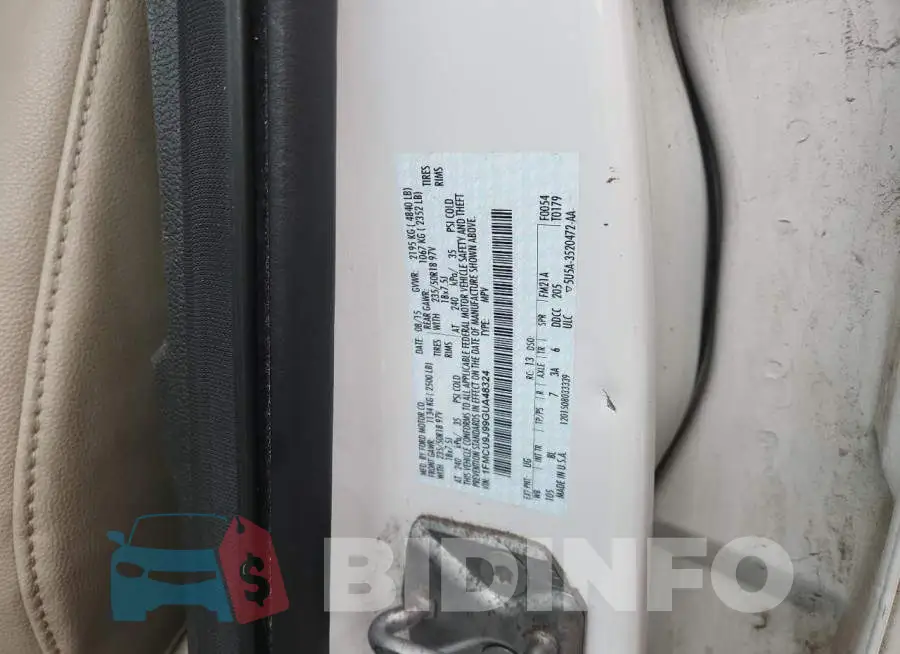 1FMCU9J99GUA48324 Photo# 13