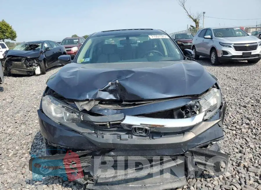 19XFC1F72HE020488 Photo# 5