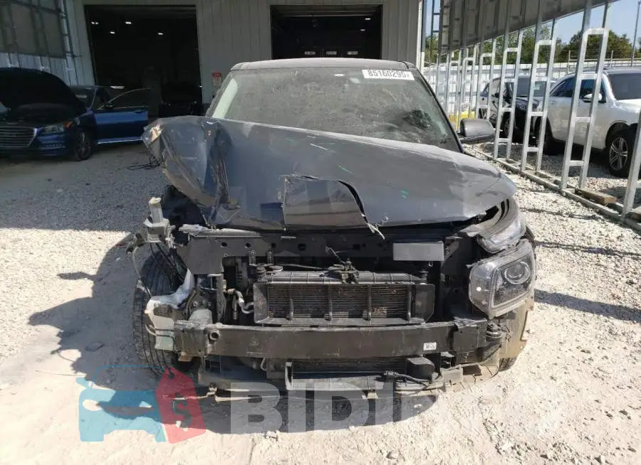 KMHRB8A36RU338853 Photo# 5