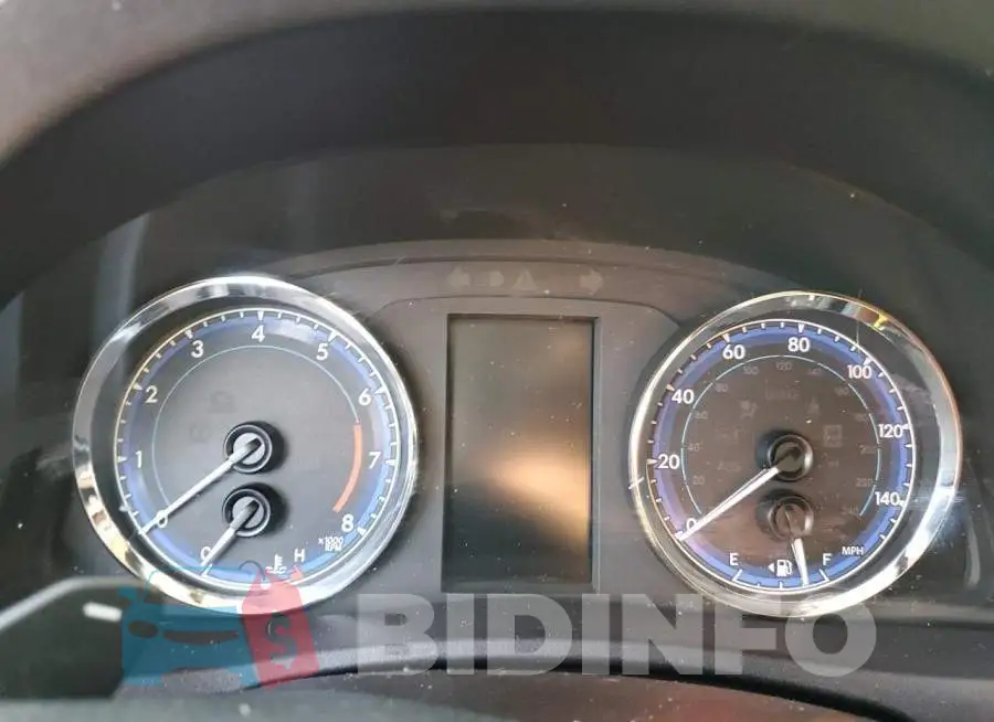 2T1BURHE2JC976824 Photo# 9