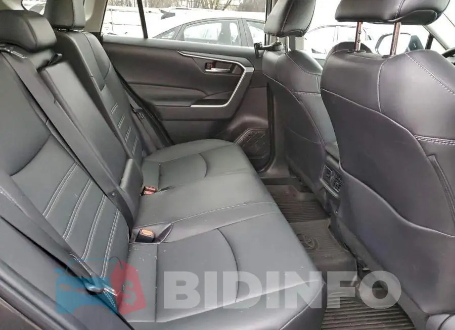 2T3A1RFV4PC340669 Photo# 11