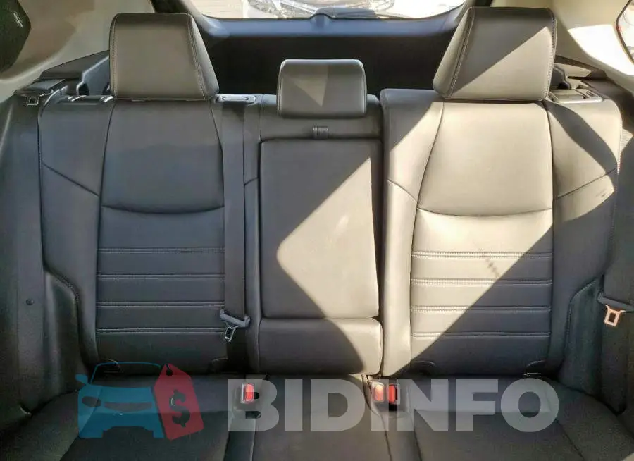 2T3C1RFV2MC170896 Photo# 10